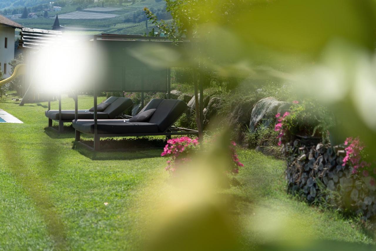 Hotel Und Residence Johanneshof Marlengo Esterno foto
