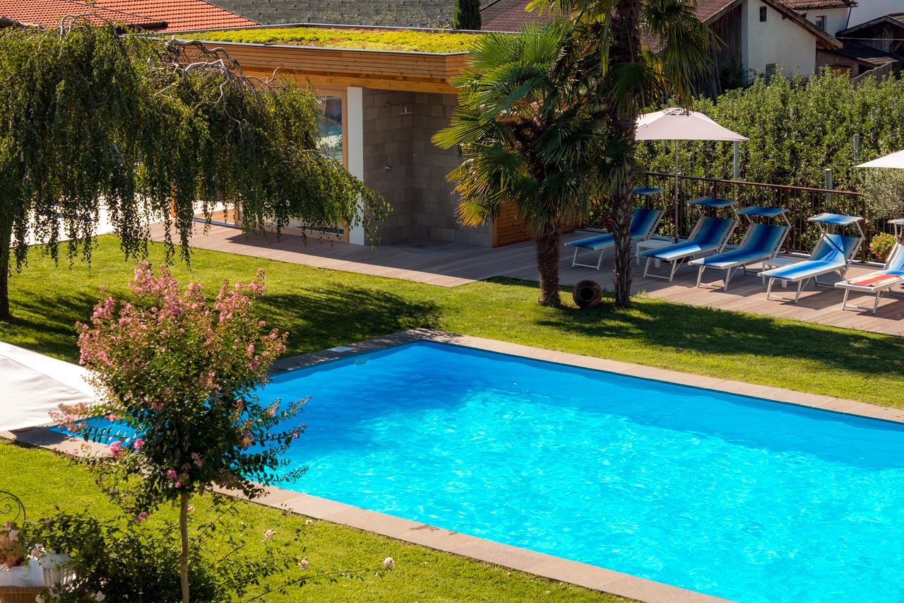 Hotel Und Residence Johanneshof Marlengo Esterno foto